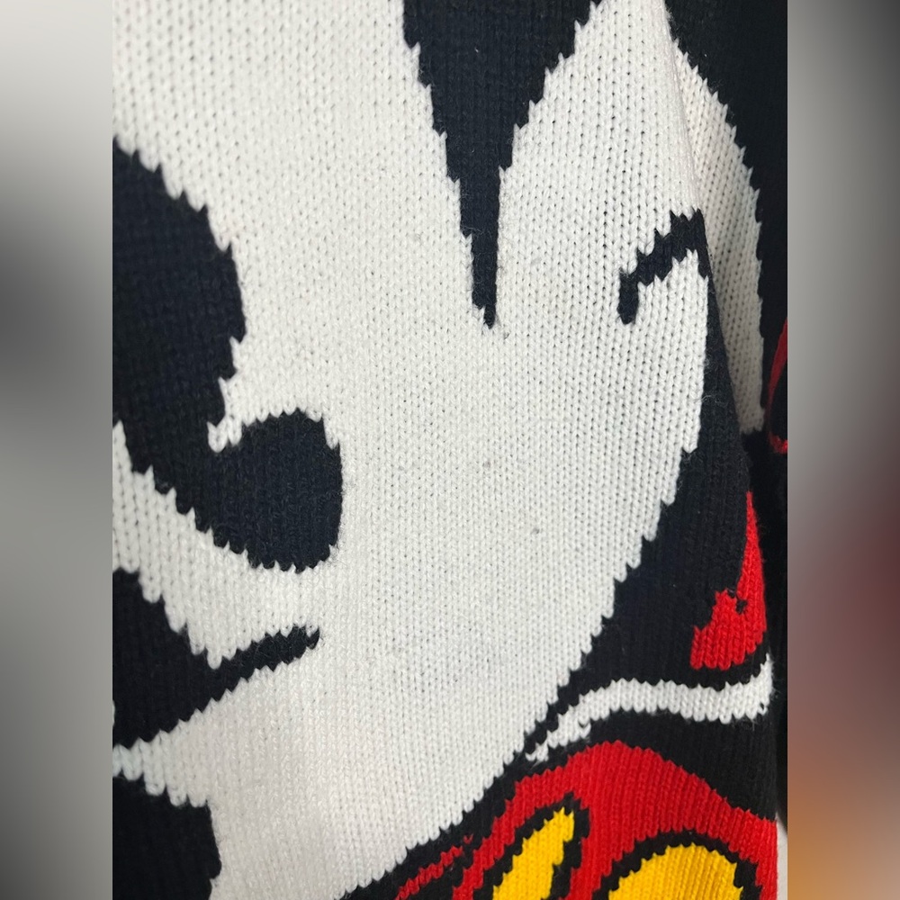 Vintage Women’s Disney Mickey Mouse Sweater - Picture 4 of 6
